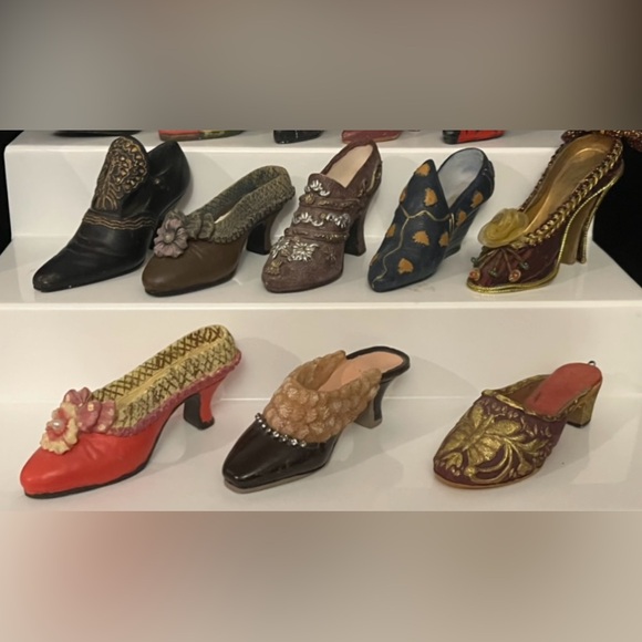Miniature Shoe & Boot Collectibles - Lot of 13 + Free Frame - Picture 5 of 10